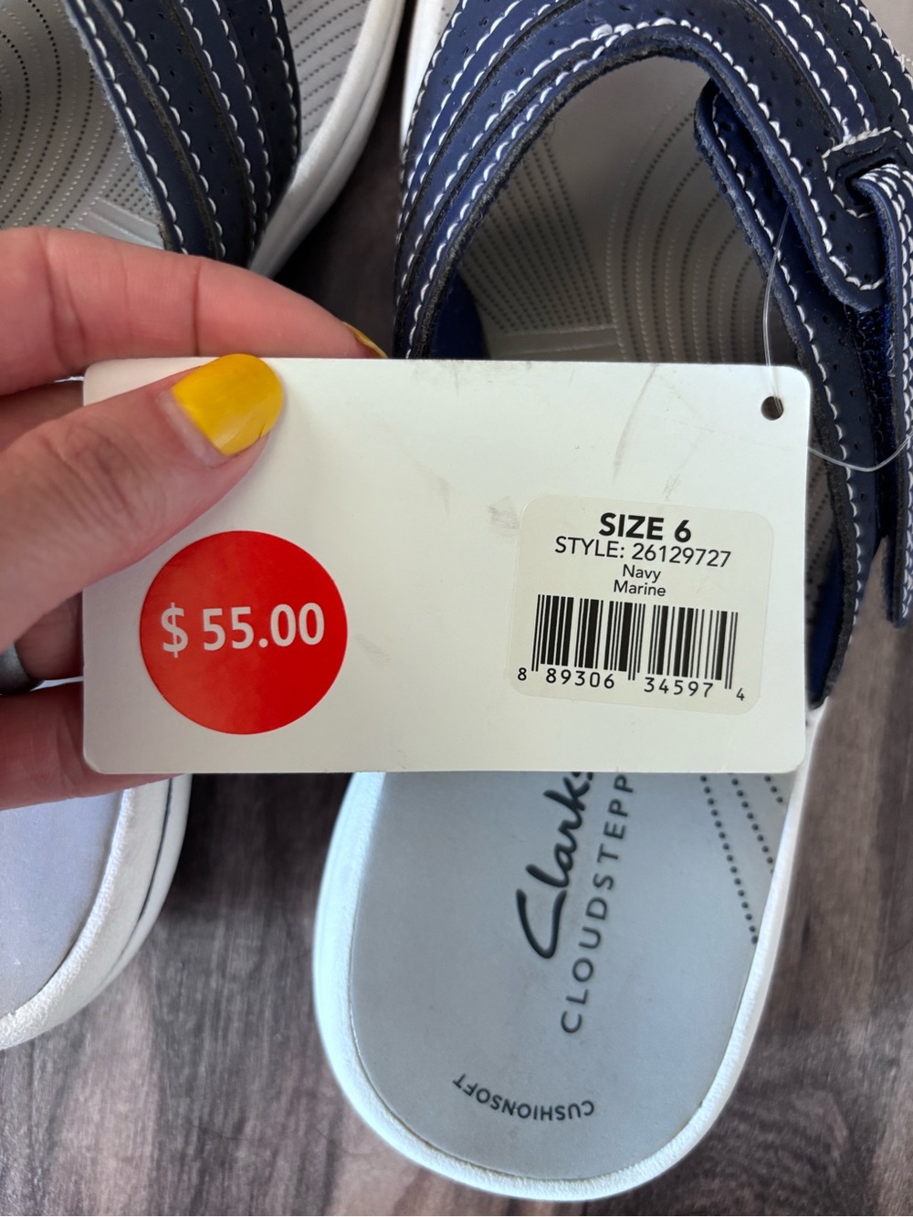CLARKS || Sandals - Picture 2 of 3